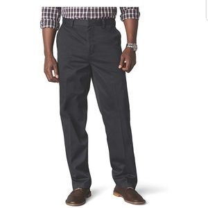 Docker's Men's Classic Fit Signature Khaki Pants D